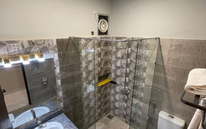 WhatsApp Image 2025-12-28 at 06.39.23